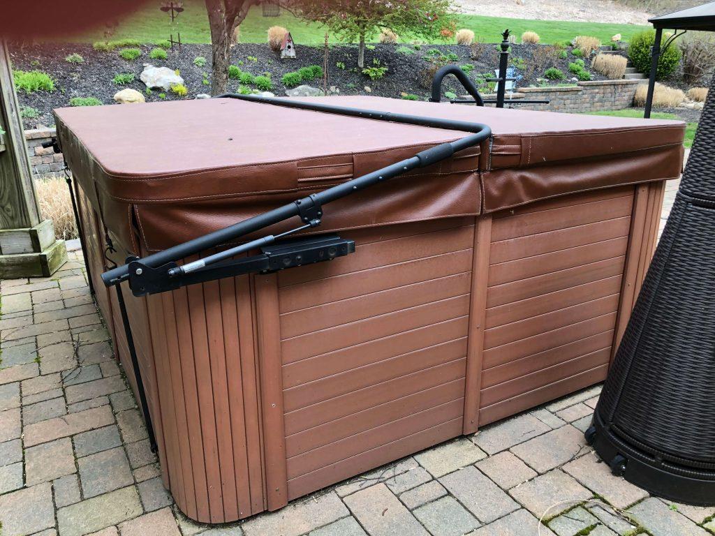 hot tub cover, covered hot tub outdoors